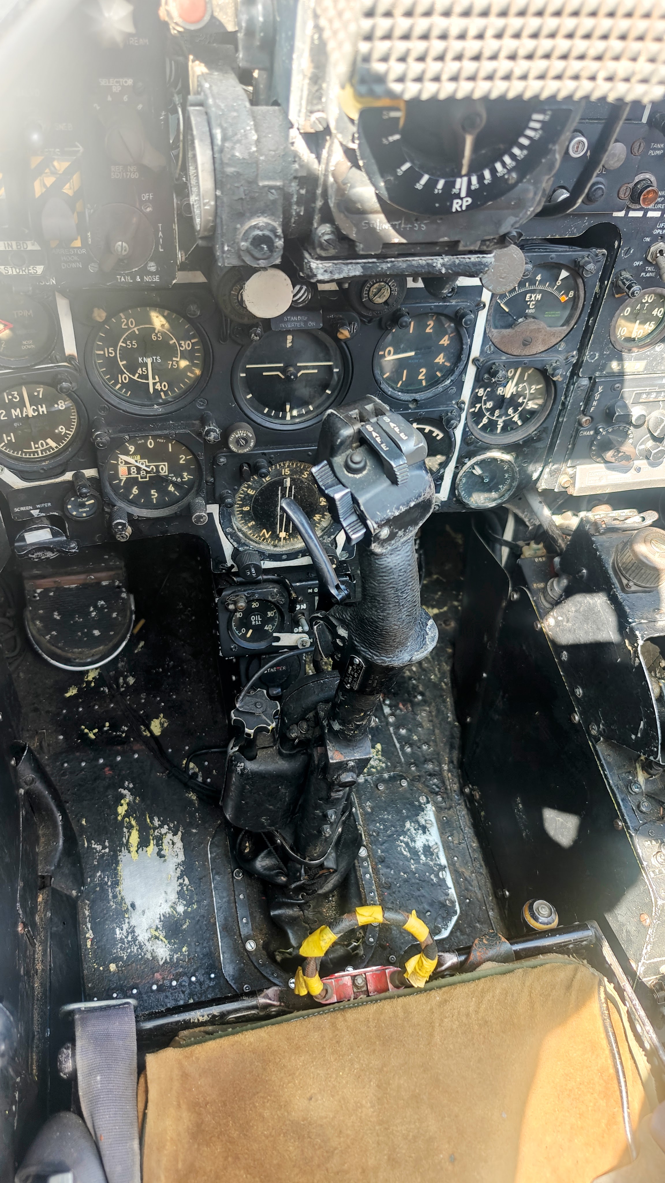 XL565 XL565 cockpit