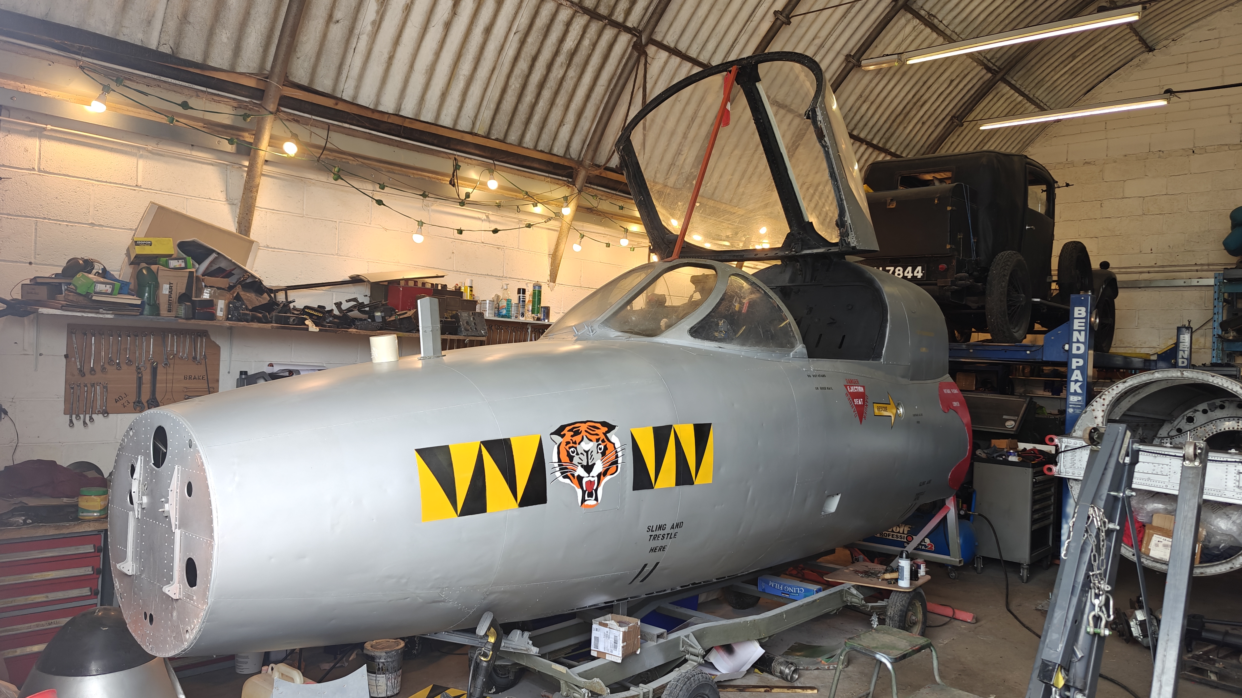 Hunter T7 N-302 Hunter T7 N-302